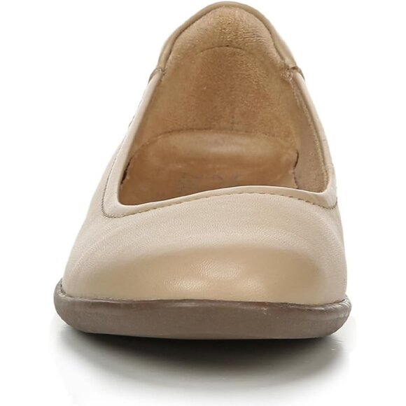 Naturalizer Women's Nude Closed Rounded Toe Slip on Flexy Ballet Flat Shoes - Picture 2 of 9